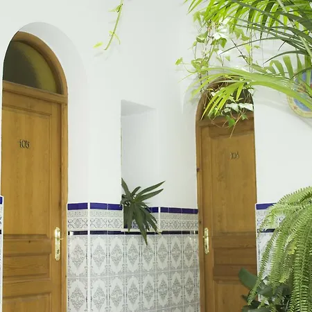 El Arco Pensión 2*